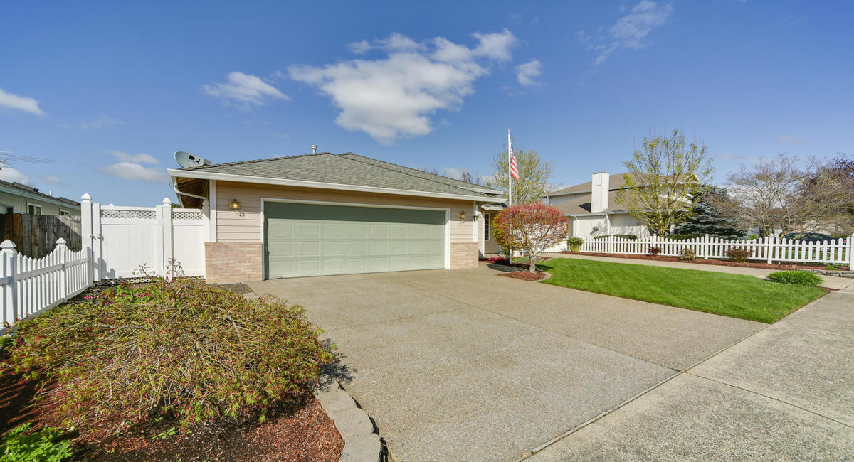 1201 Meadowlawn Place, Molalla, OR 97038 Image #2